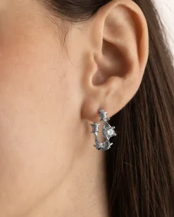 ORECCHINO A CERCHIO FILO SPINATO SOLITARIO IN ARGENTO CON BRILLANTE BIANCO