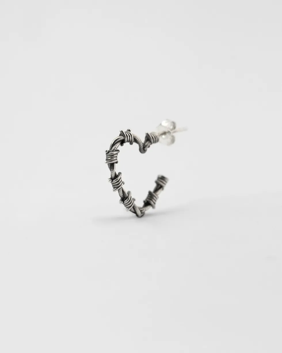 ORECCHINO CUORE FILO SPINATO IN ARGENTO